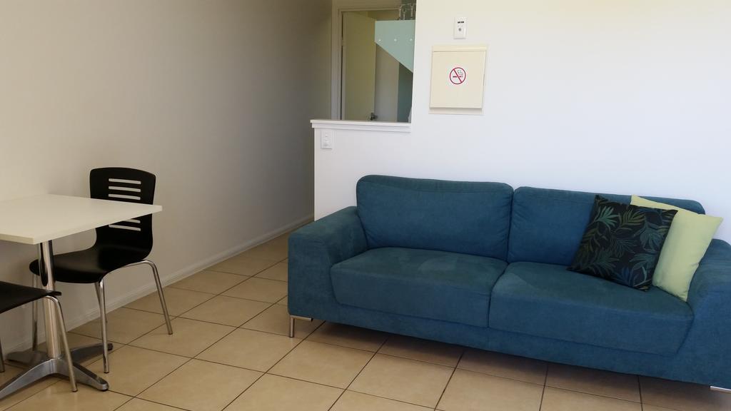 Port Denison Motor Inn Bowen Esterno foto